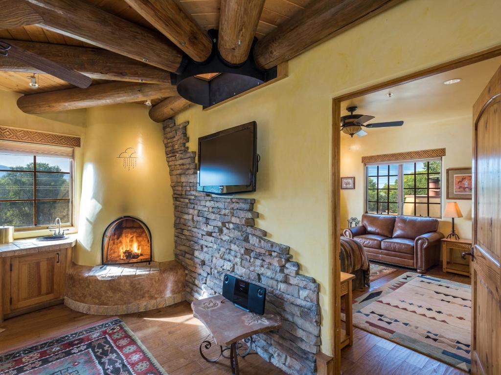 Anasazi Penthouse Suite